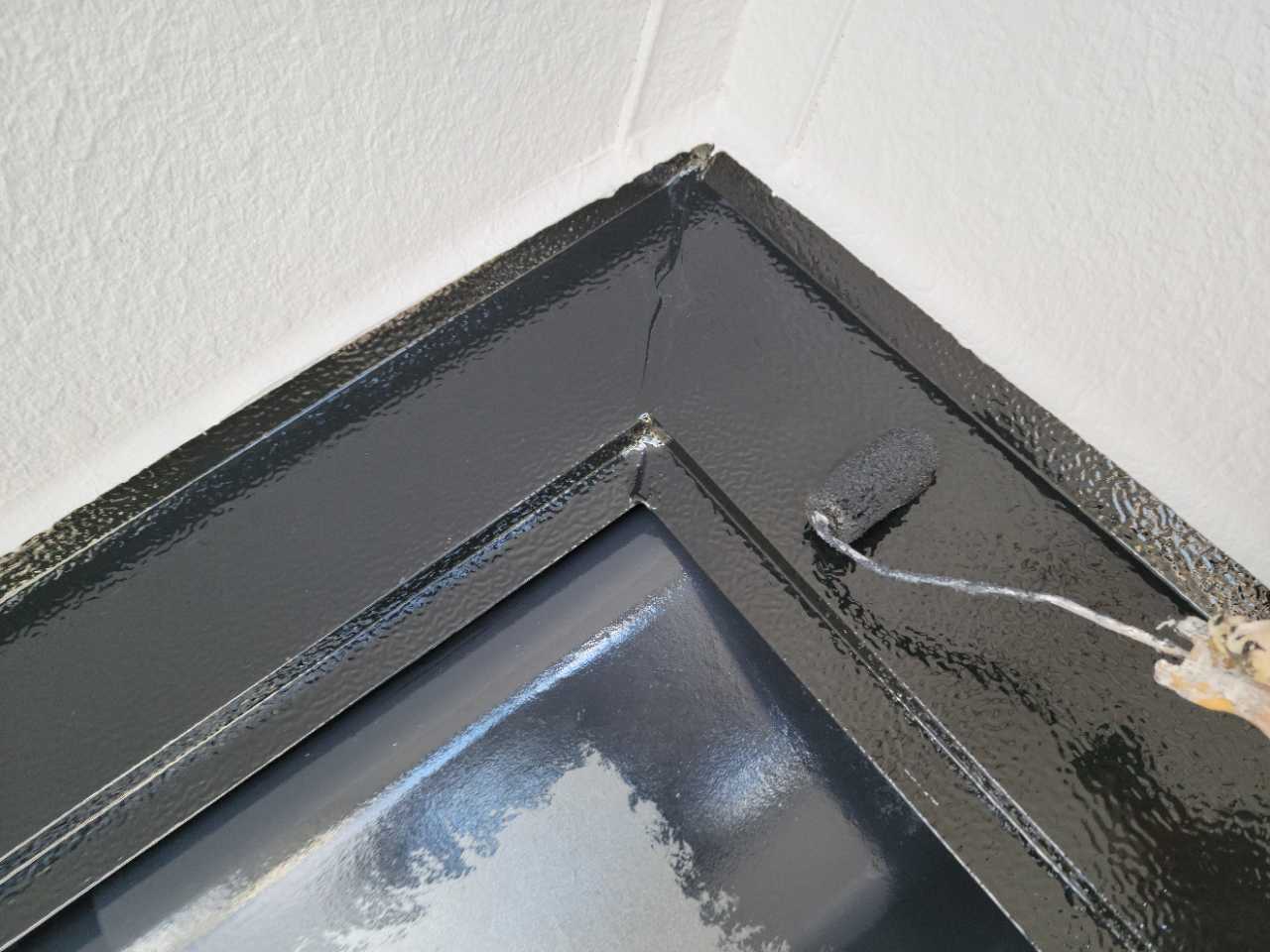 仕上げ塗装2回目です。