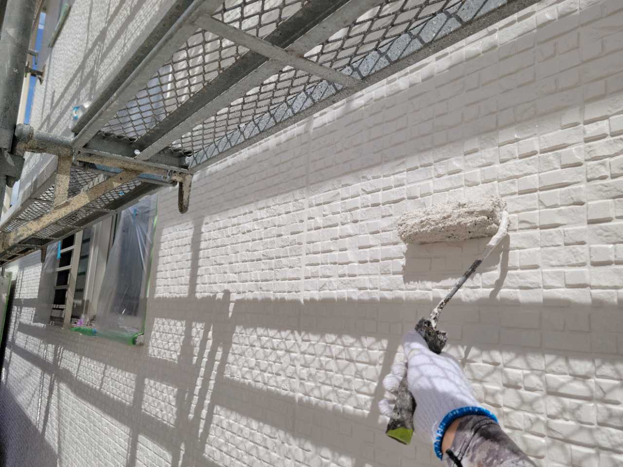 仕上げ塗装2回目です。