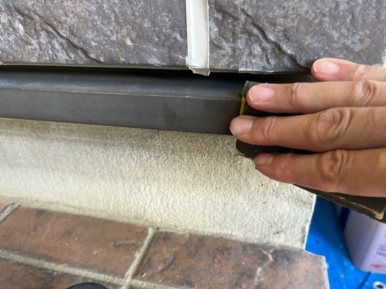 ケレン作業です。