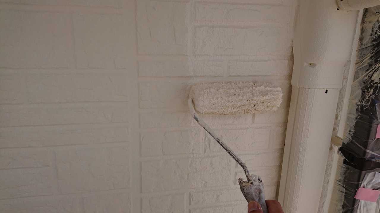 仕上げ塗装2回目です。