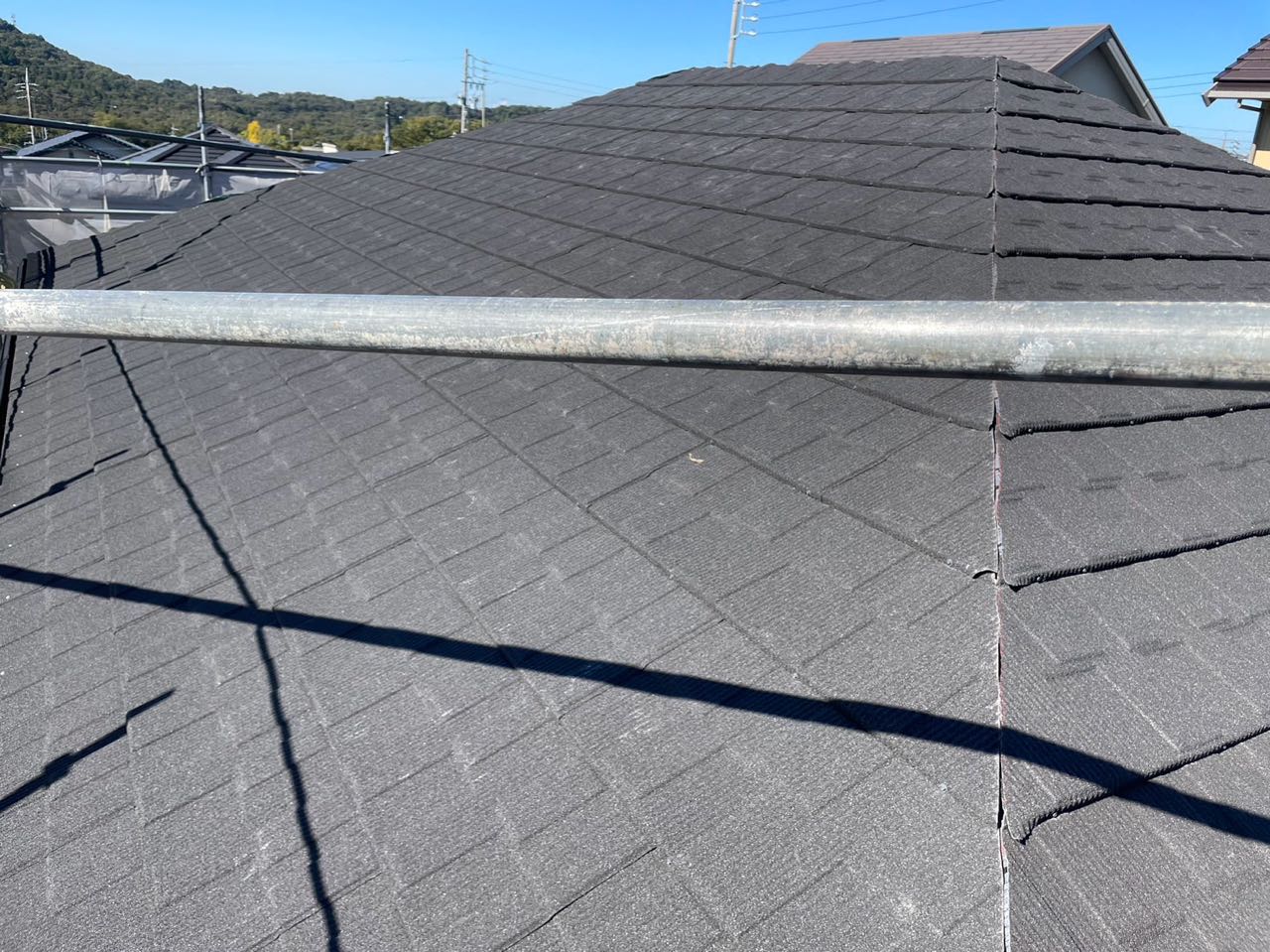 屋根材取り付けです。