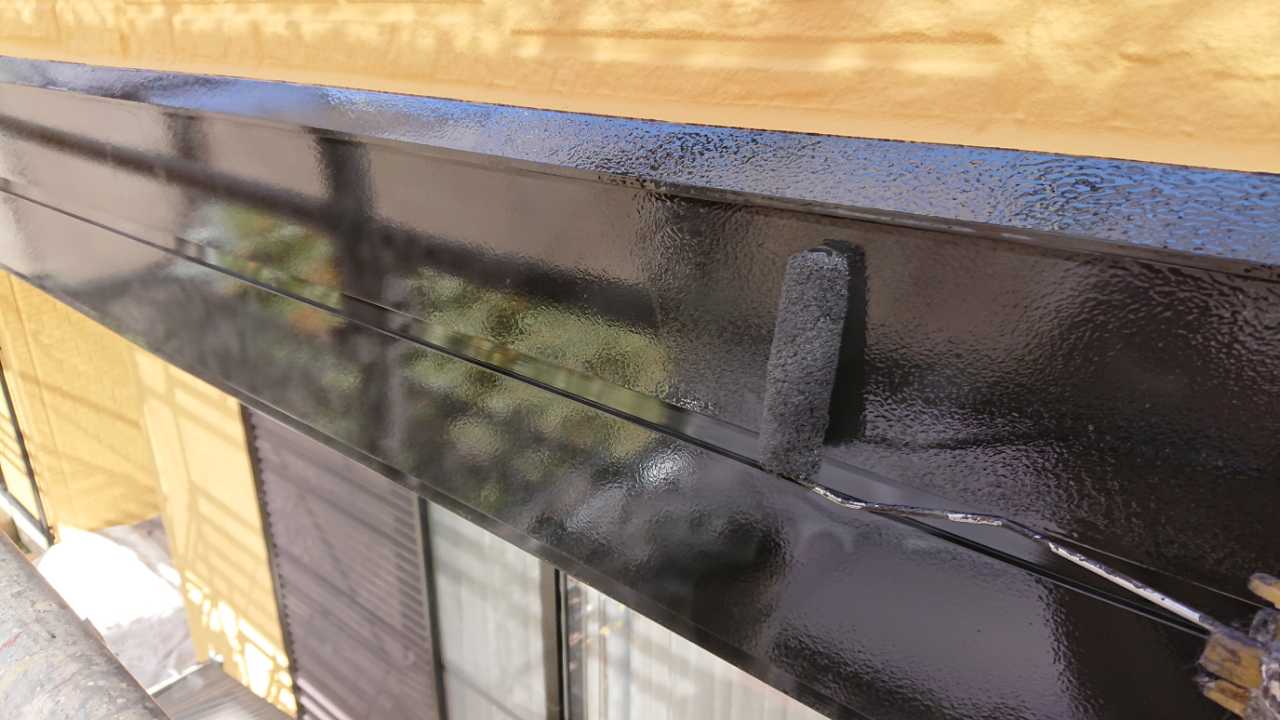 仕上げ塗装2回目です。