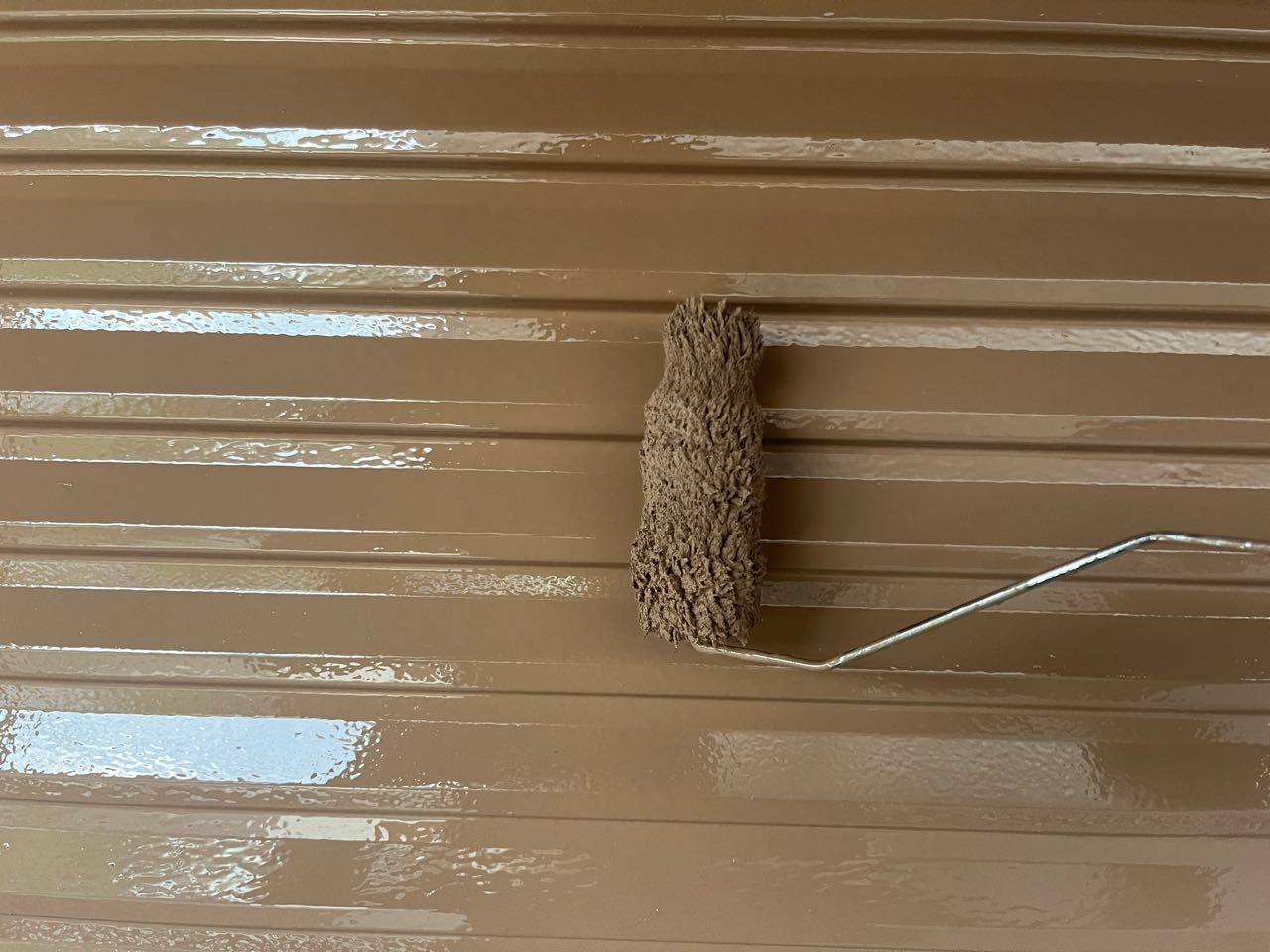 仕上げ塗装2回目です。