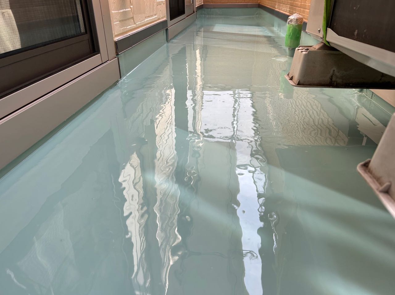 ウレタン防水塗布2回目。