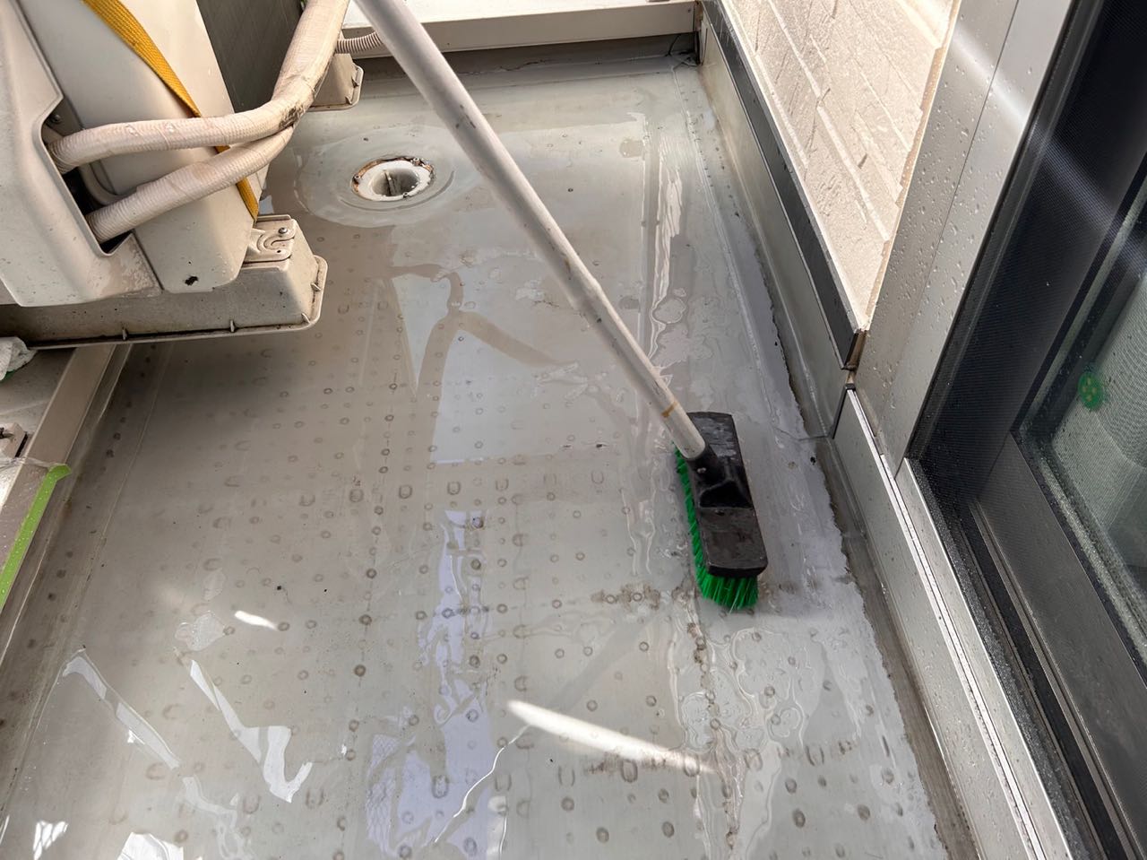 ケレン作業です。