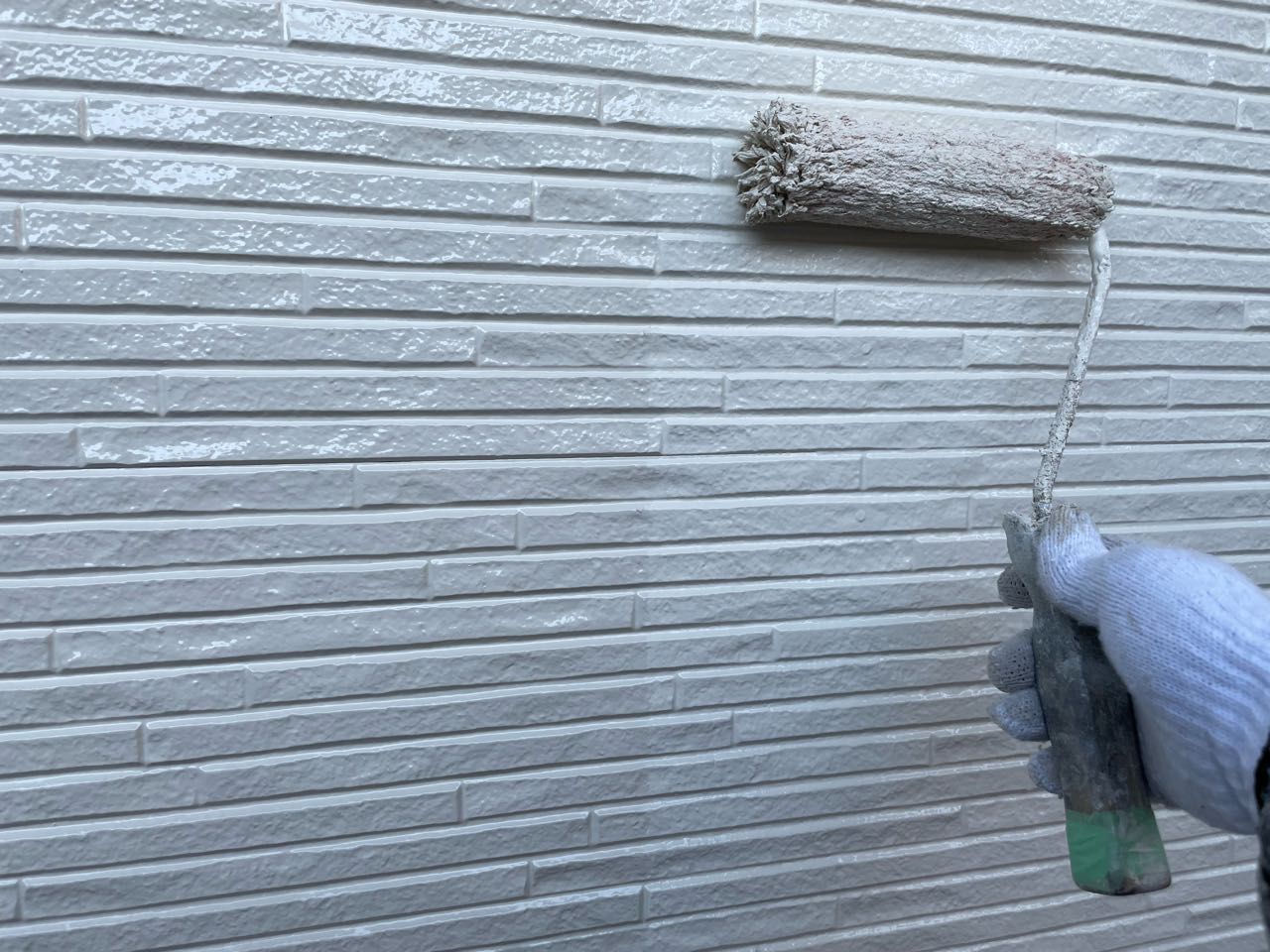 仕上げ塗装2回目です。