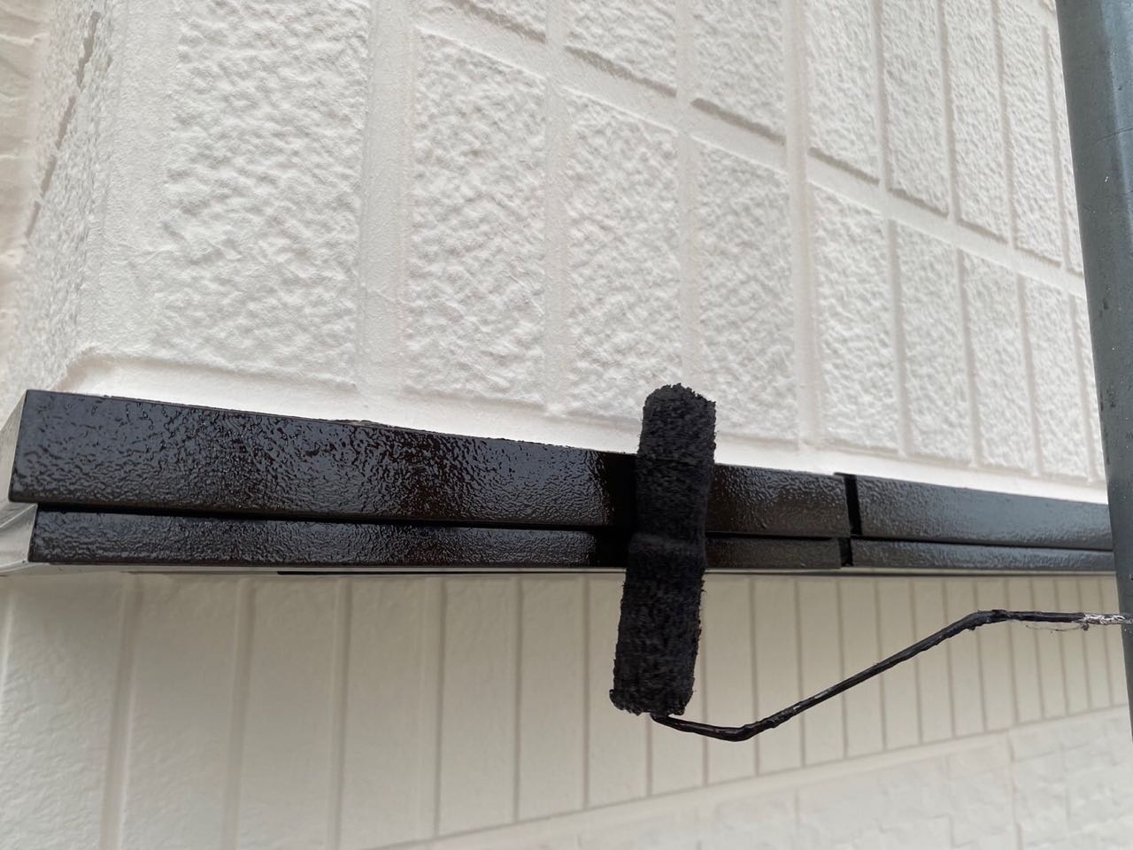 仕上げ塗装2回目です。