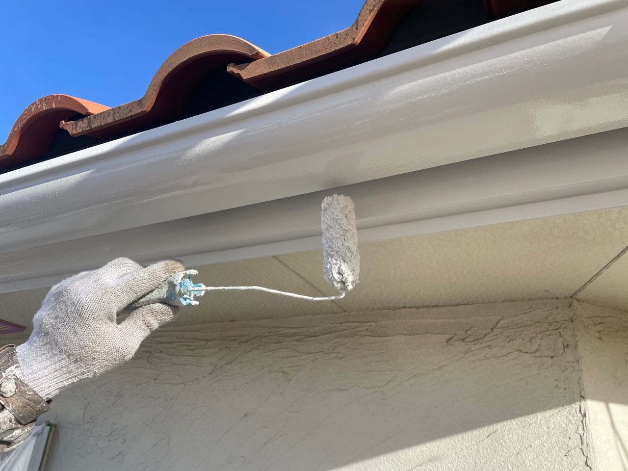 仕上げ塗装2回目です。