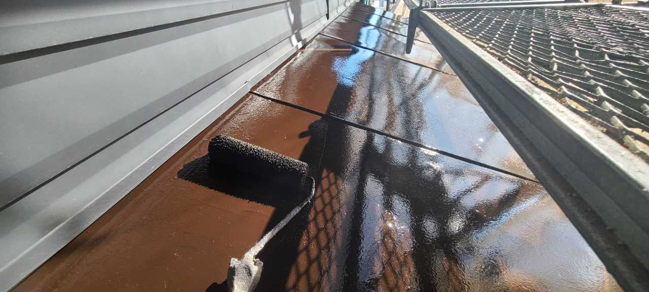 仕上げ塗装2回目です。