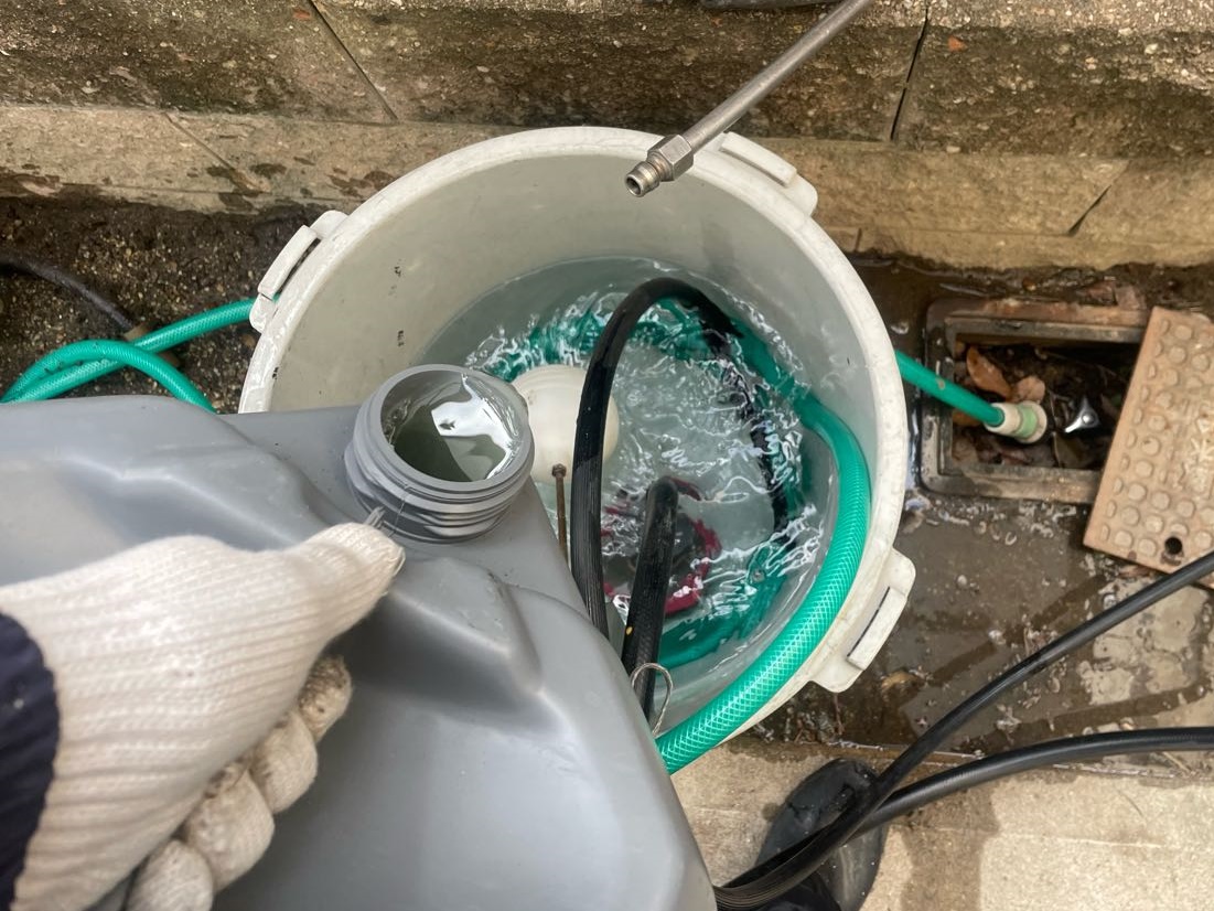 バイオ洗浄原液混入。