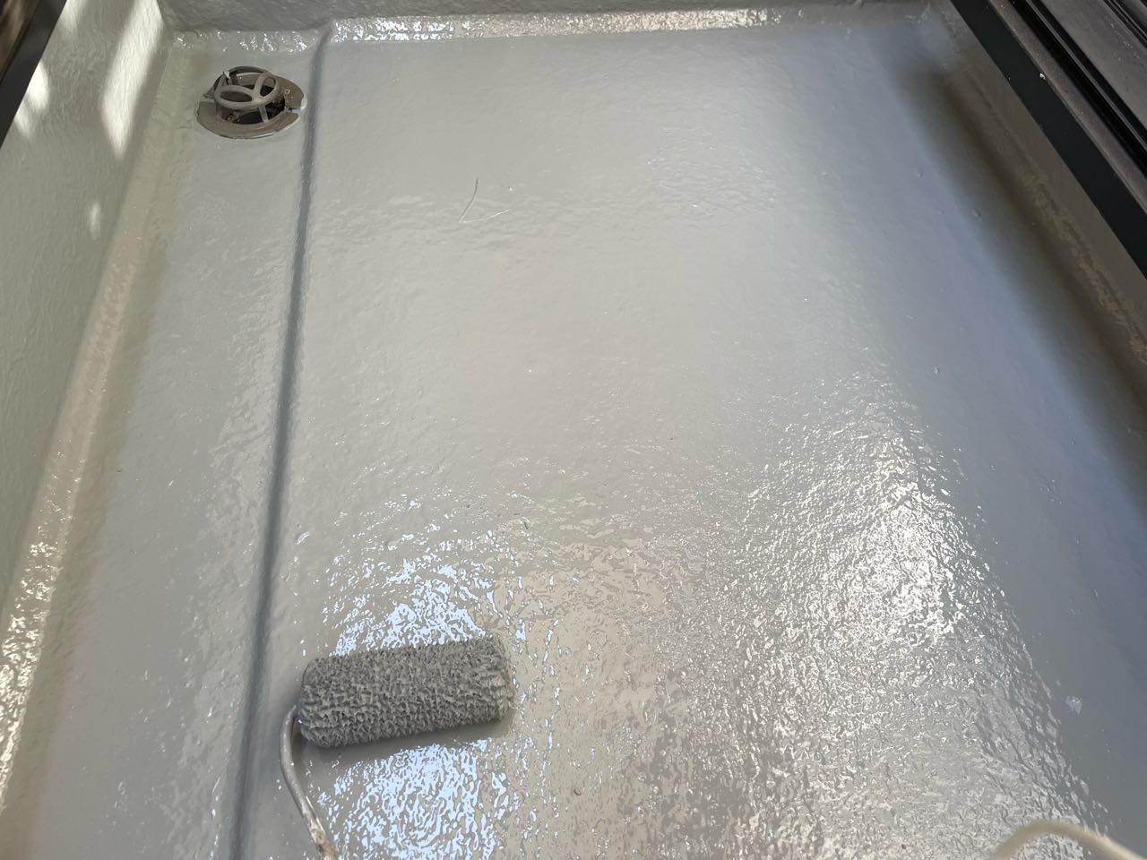 上塗りします。