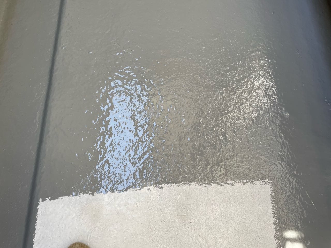 中塗りします。