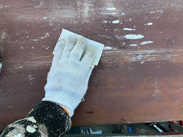 ケレン作業です。