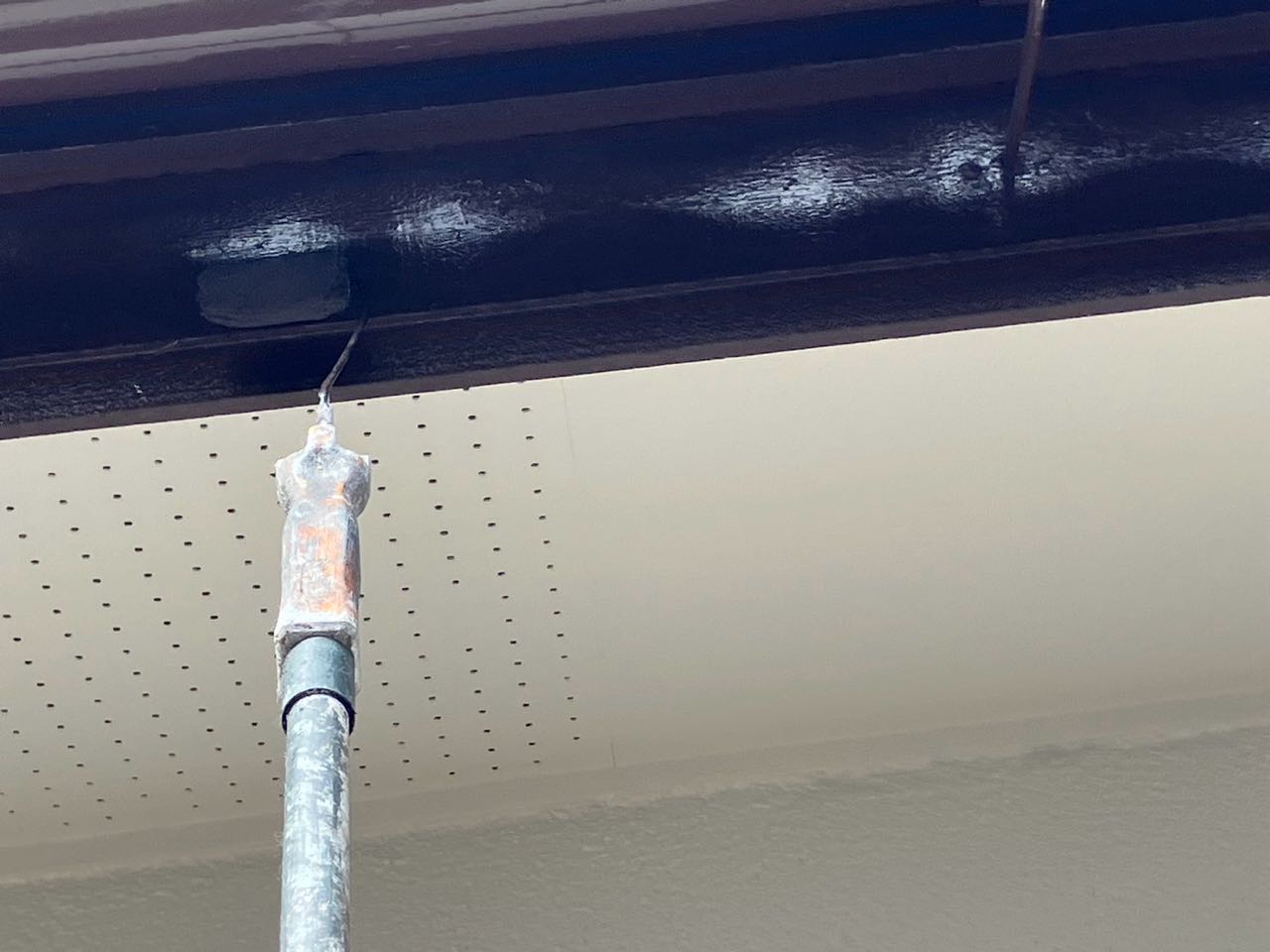 仕上げ塗装2回目です。