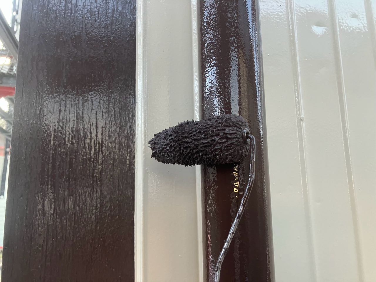 仕上げ塗装2回目です。