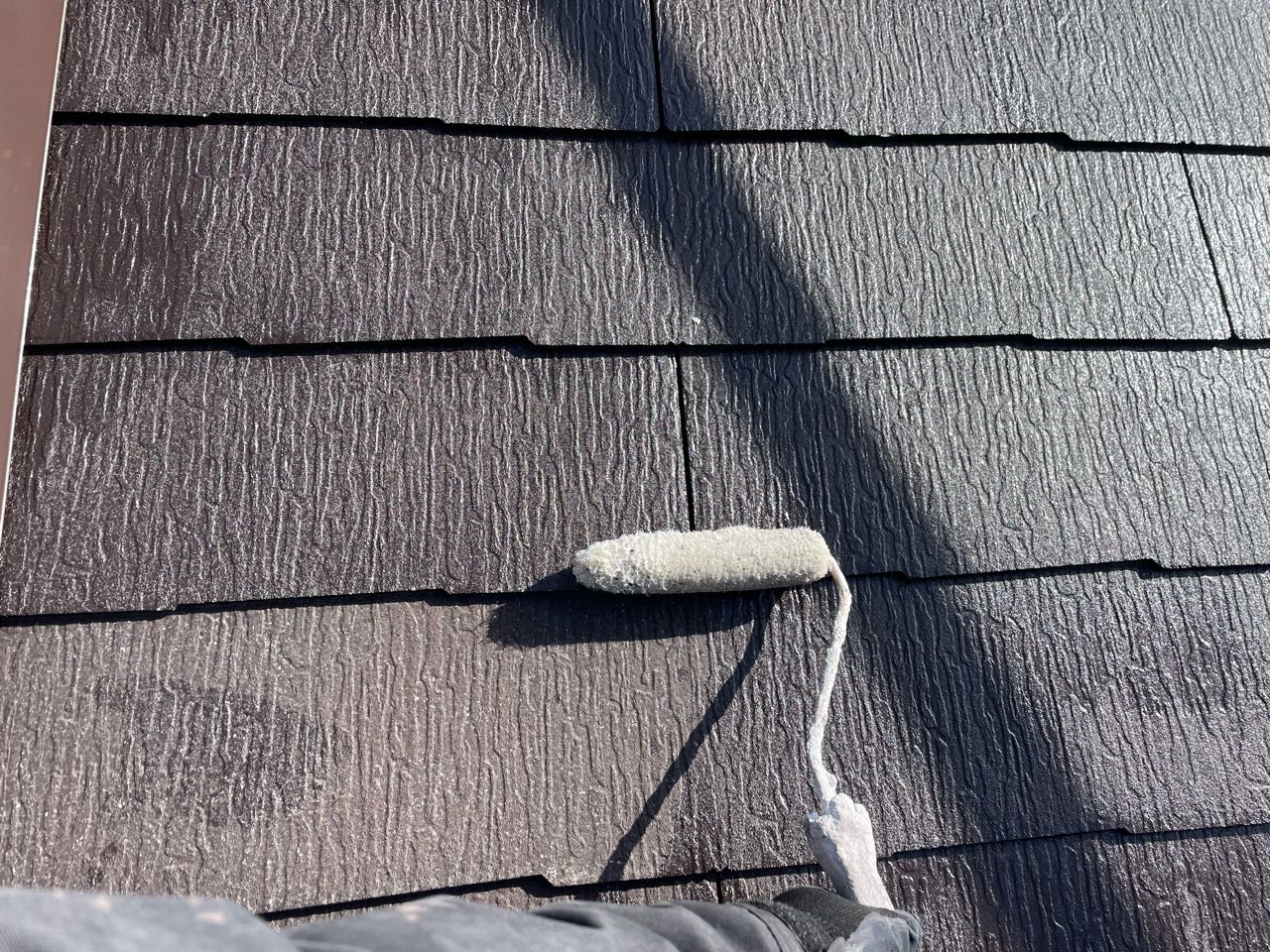 シーラー塗布1回目です。