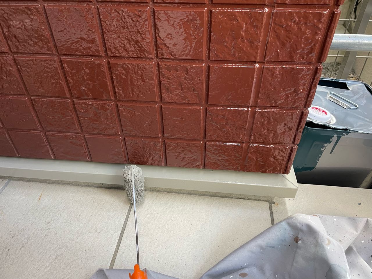 仕上げ塗装2回目です。