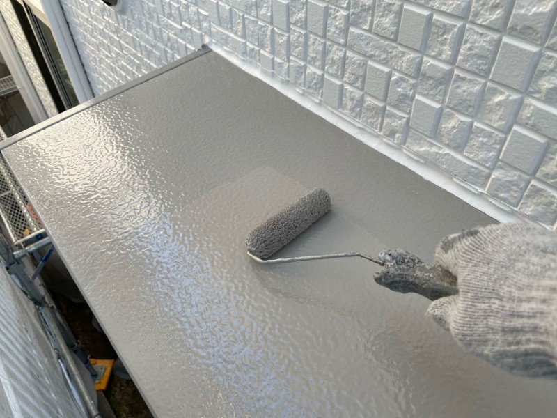 仕上げ塗装2回目です。