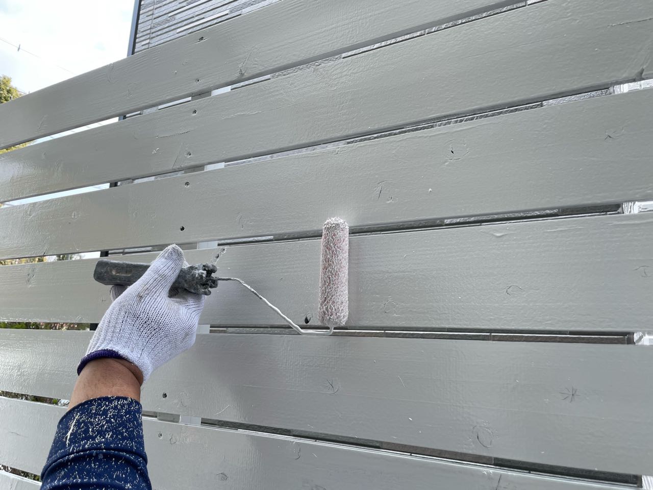 仕上げ塗装2回目です。