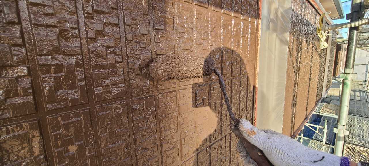 仕上げ塗装2回目です。