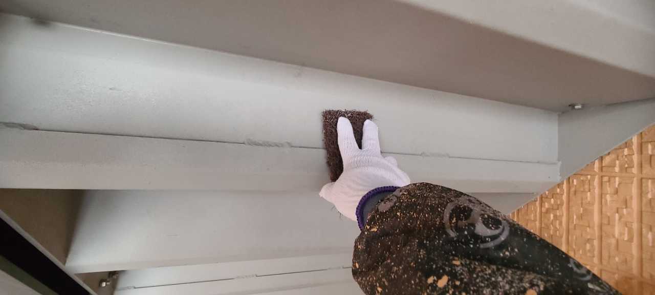 ケレン作業です。