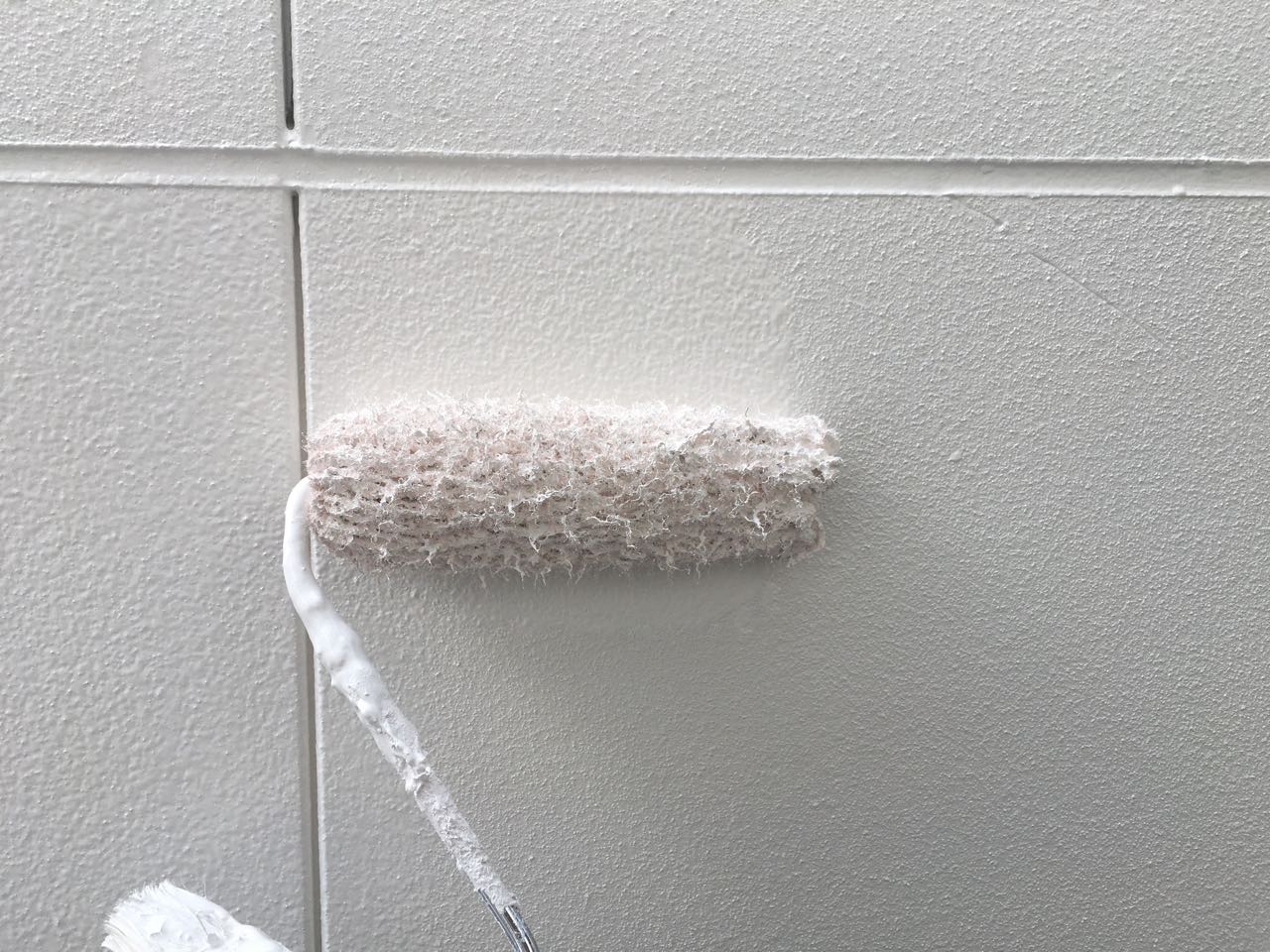 仕上げ塗装2回目です。