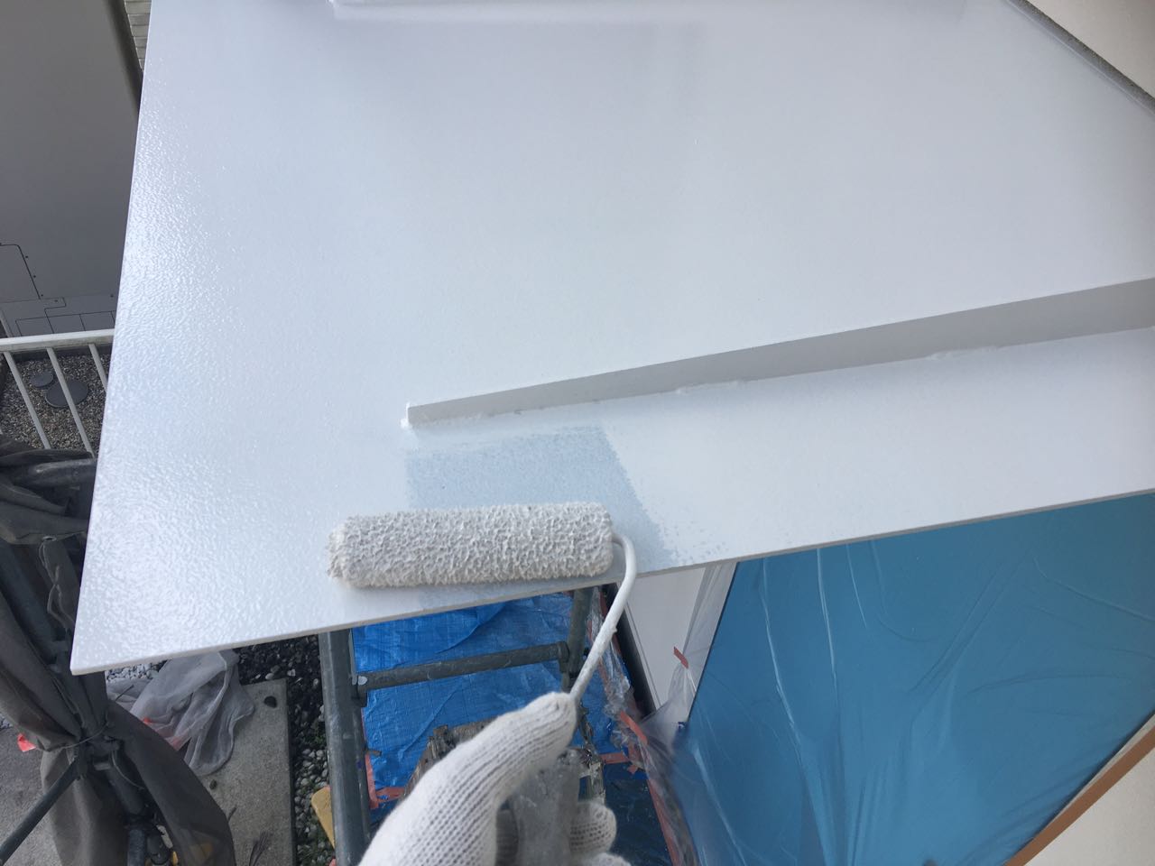 仕上げ塗装2回目です。