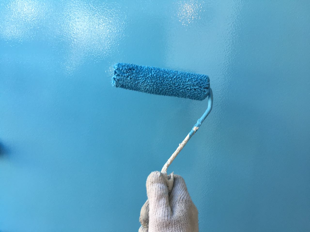 仕上げ塗装2回目です。