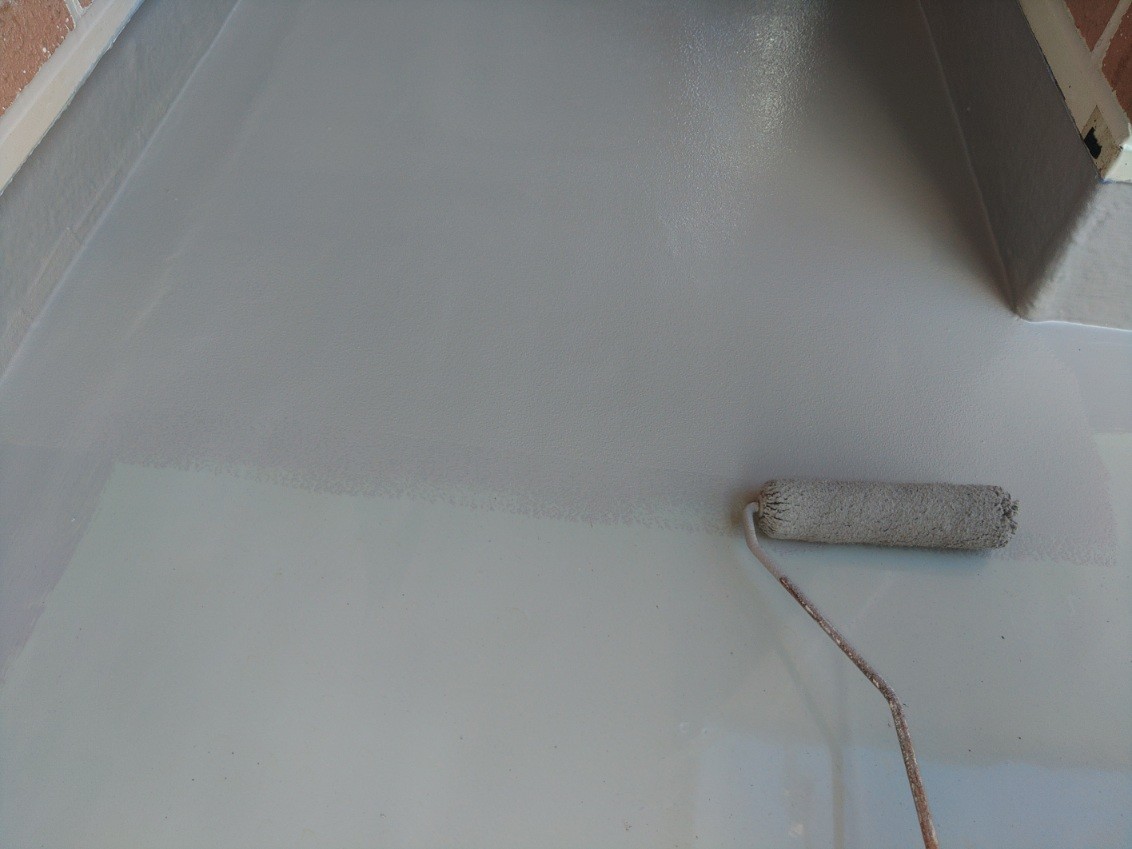 トップコート塗布です。