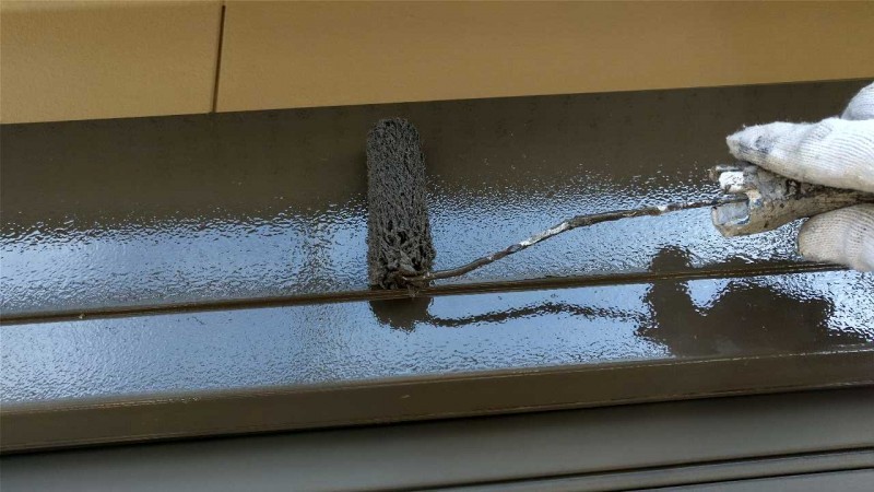 仕上げ塗装2回目です。