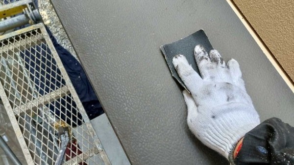 ケレン作業です。