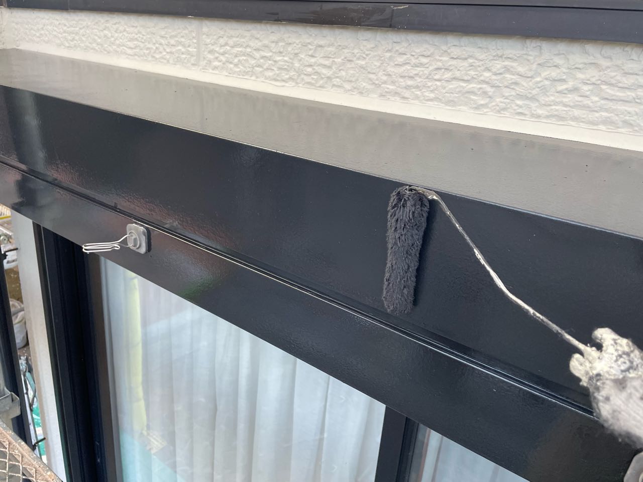 仕上げ塗装2回目です。