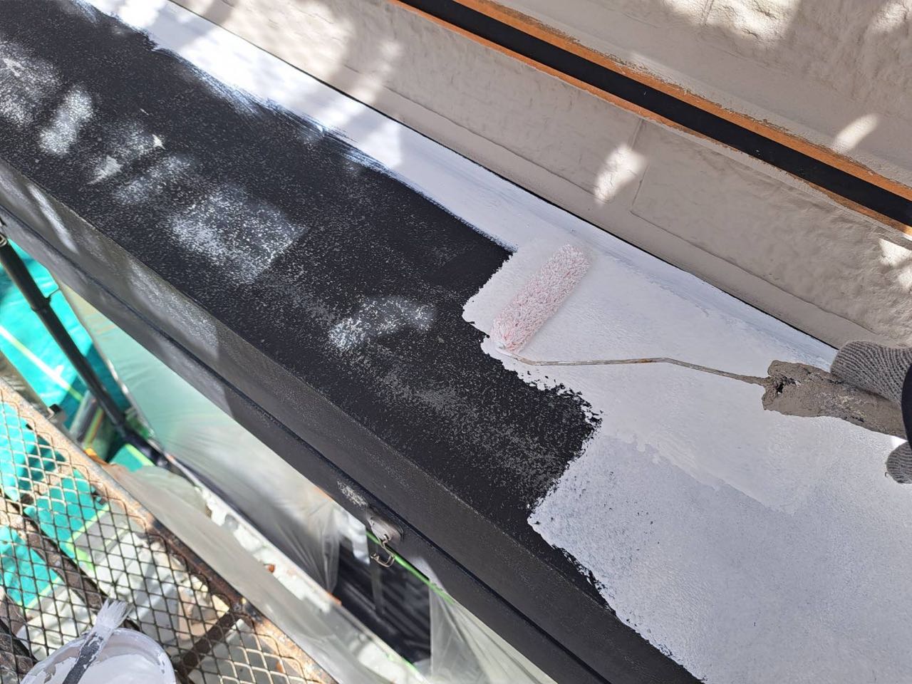 下塗り塗装です。