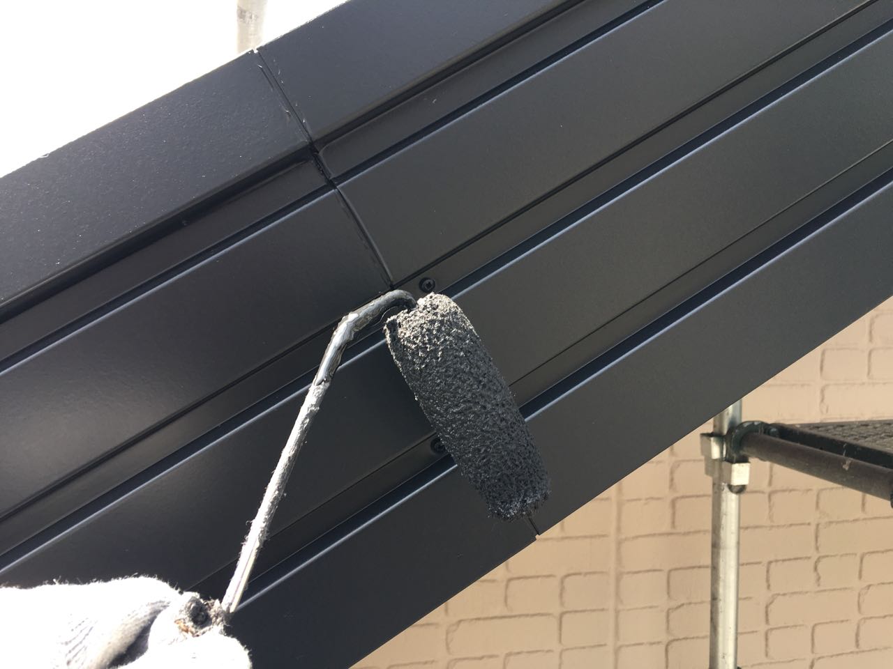 仕上げ塗装2回目です。