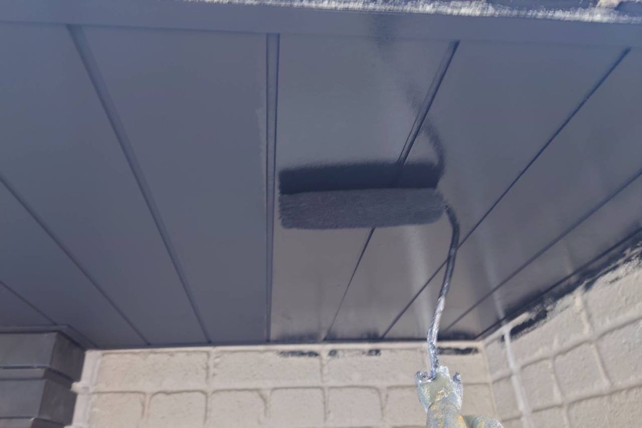 仕上げ塗装2回目です。