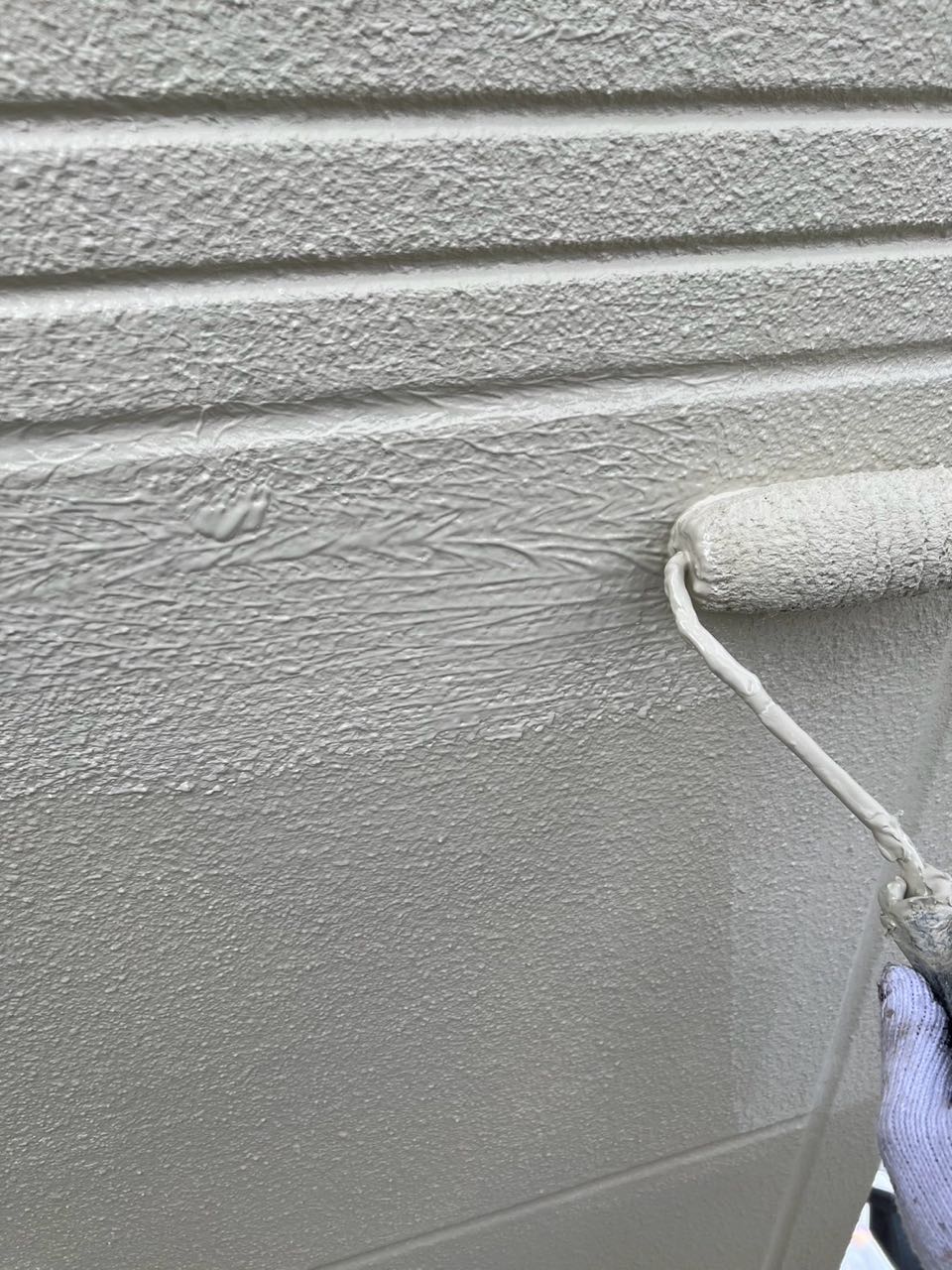 仕上げ塗装2回目です。