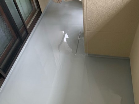 ウレタン防水塗布2回目。
