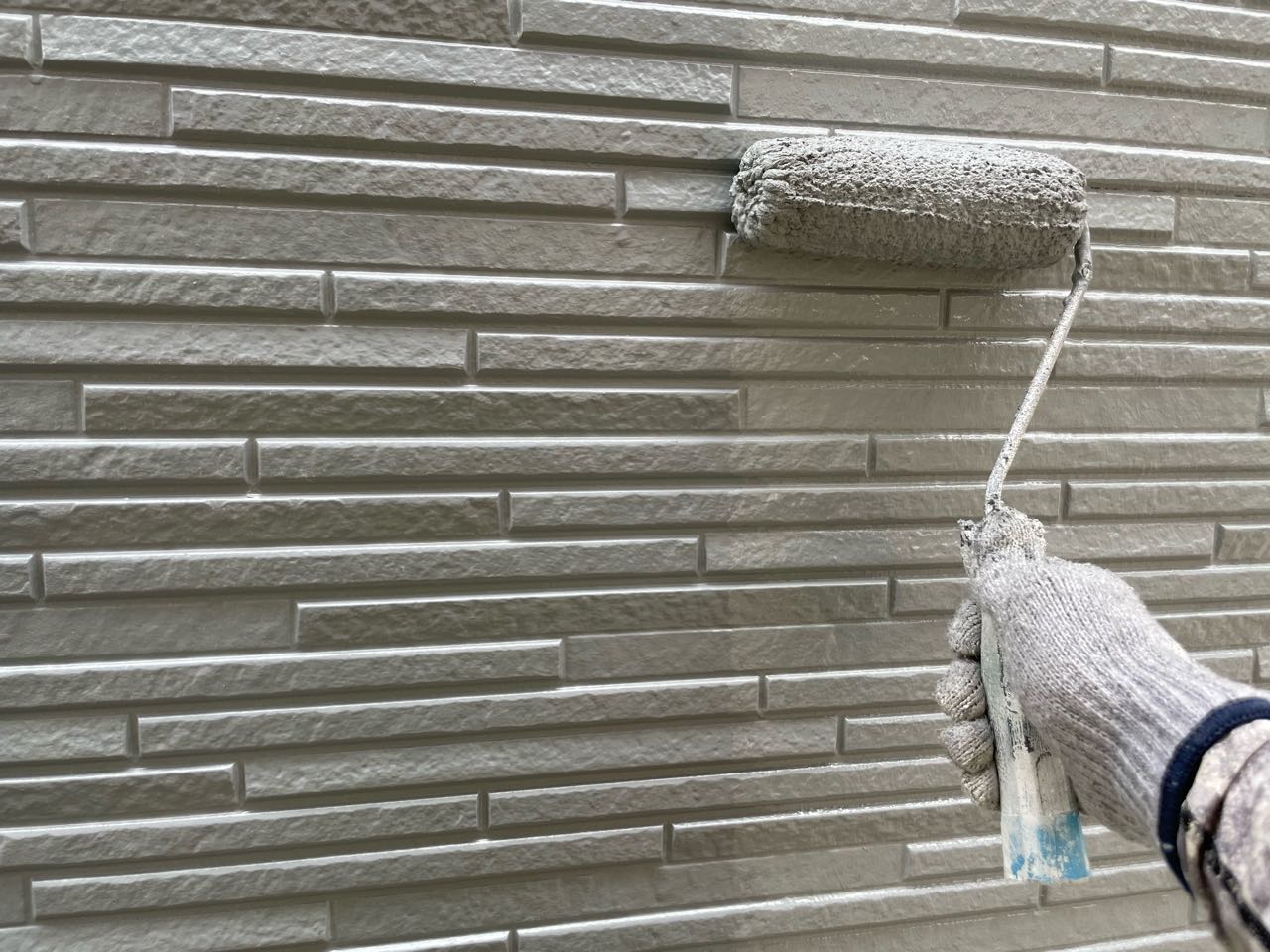 仕上げ塗装2回目です。