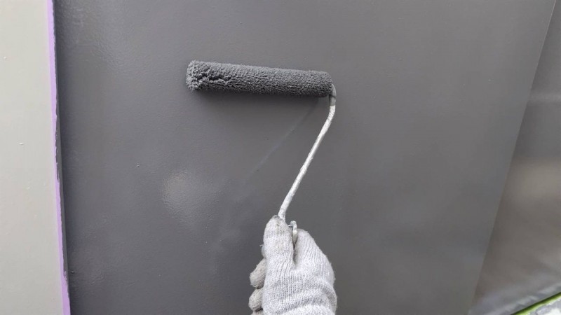 仕上げ塗装2回目です。