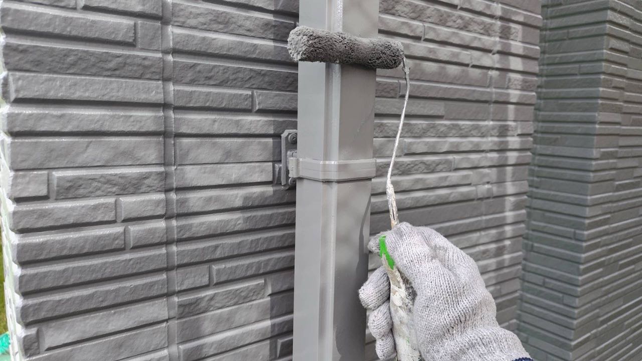 仕上げ塗装2回目です。