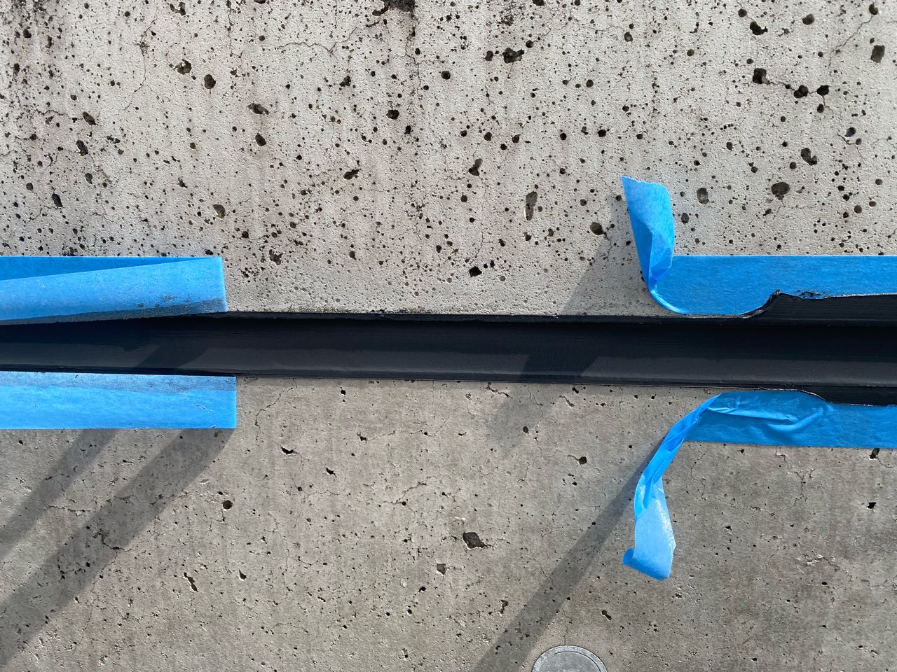 マスキングを剥がします。