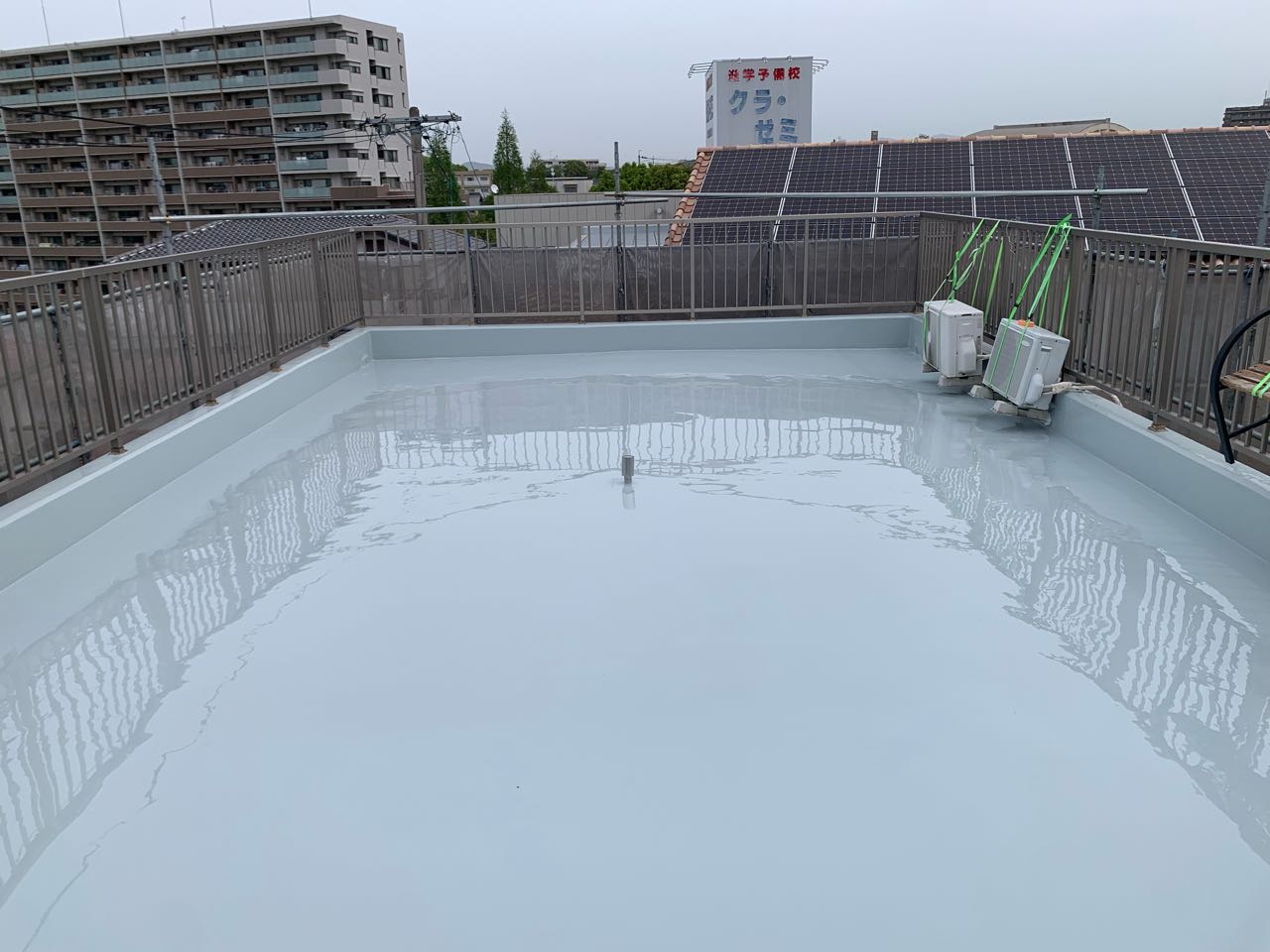 ウレタン防水塗布2回目。