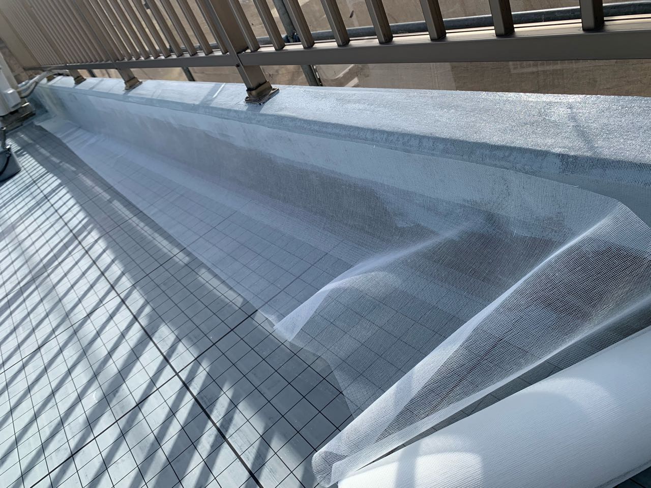 メッシュを貼り強度を上げます。