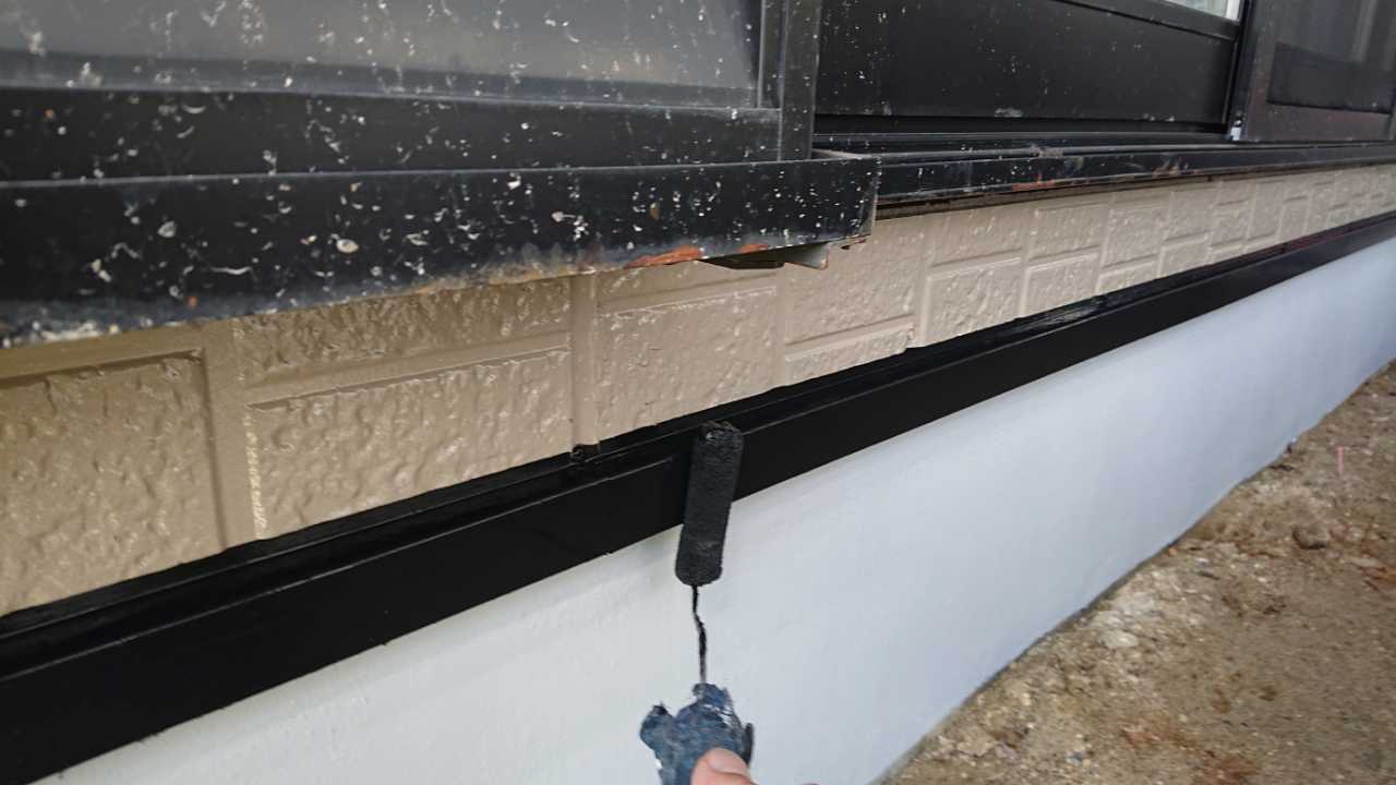 仕上げ塗装2回目です。