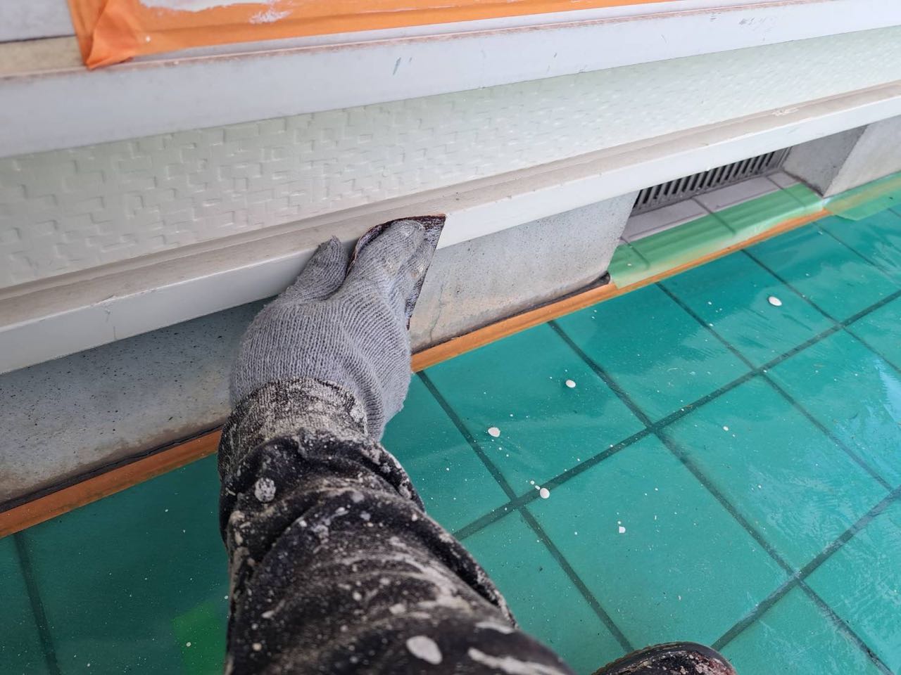 ケレン作業です。