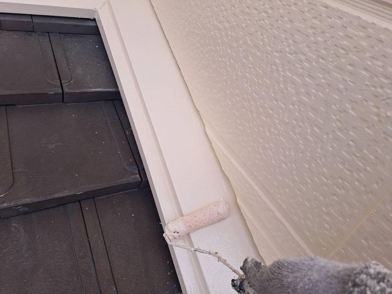 仕上げ塗装2回目です。