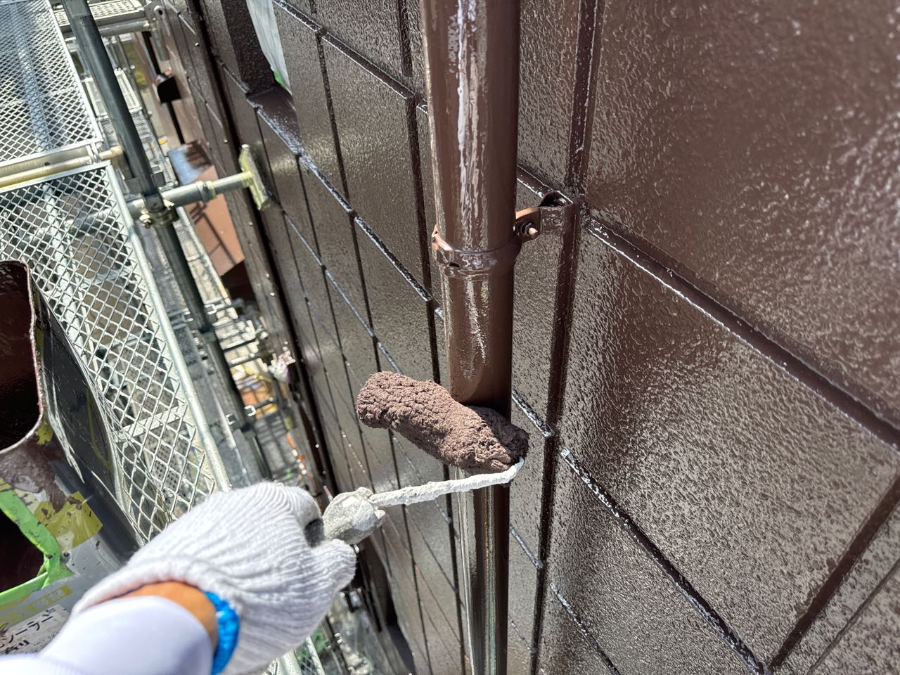 仕上げ塗装2回目です。