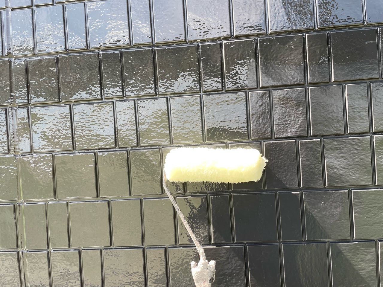 仕上げ塗装2回目です。