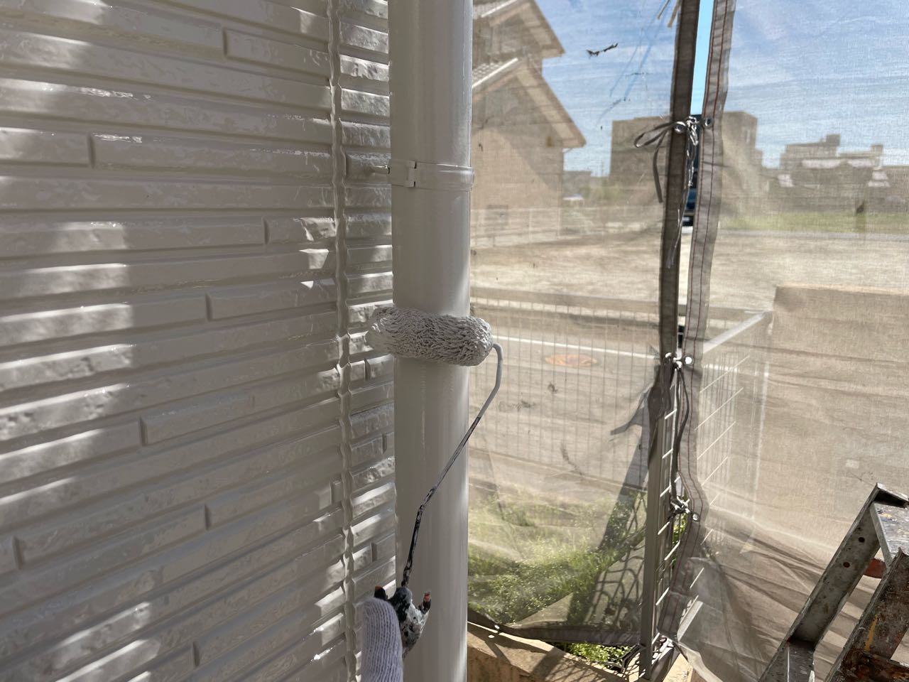 仕上げ塗装2回目です。