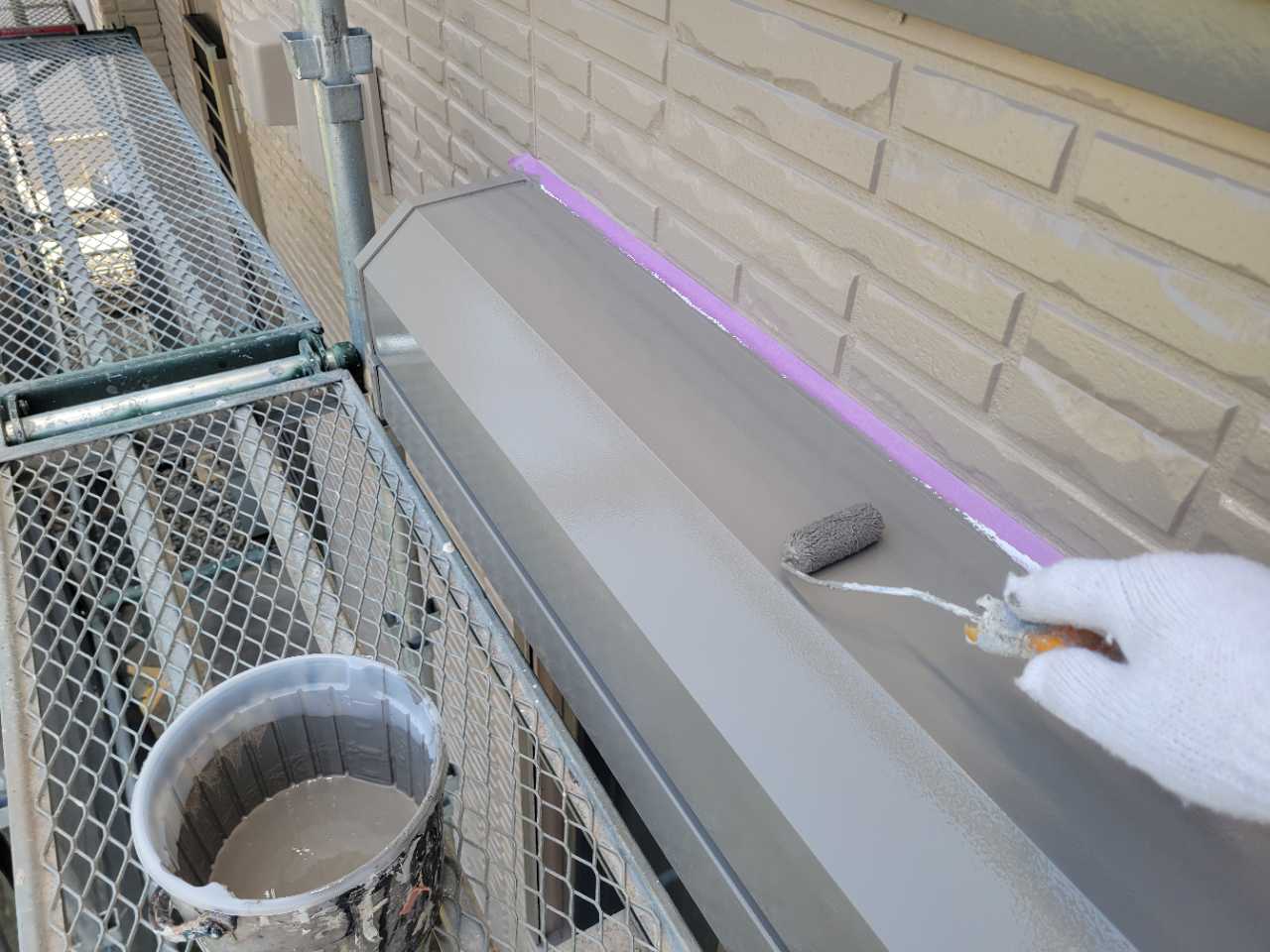 仕上げ塗装2回目です。